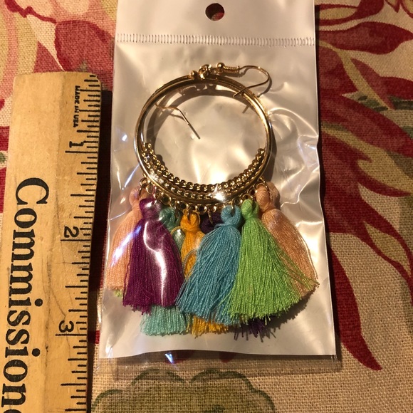 Bohemian Tassel Fashion Earrings/Multi color. - Picture 4 of 6